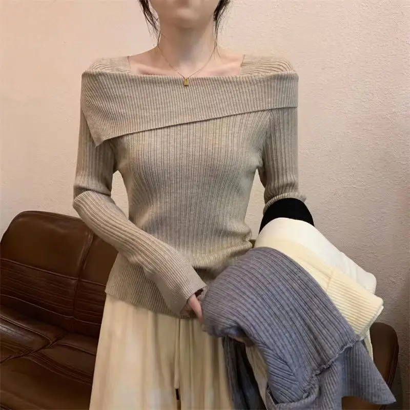 秋冬オフショルダー弾性ニットシャツ女性プルオーバーセータートップス女性長袖スキニースリムセーターニットシャツ