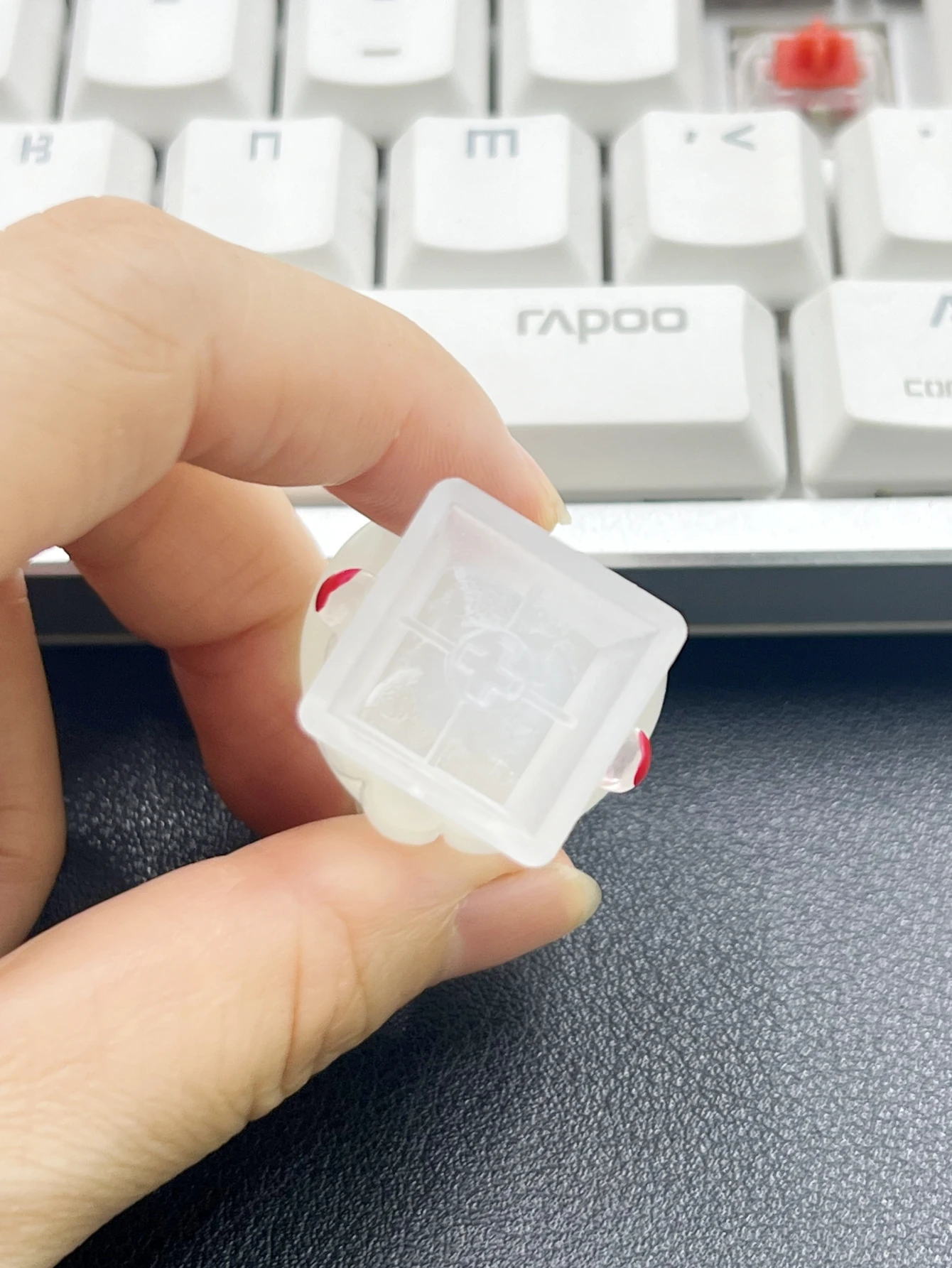 1Pcs Halloween Ghost White Keycap Cross Axis MechanicaKeyboard Keycap Accessories