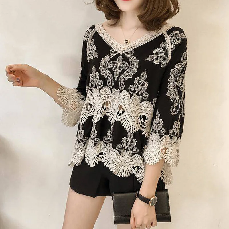 Retro Ethnic Style Chic Lace Embroidery Hollow Sexy T Shirt Women Casual V-neck 3/4 Sleeve Loose Sweet Street Top Female Clothes