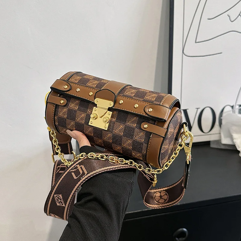 Luxury Brand Wide Shoulder Strap Cylinder Sling Crossbody Women'S Bag 2023 Printing Retro Personality One-Shoulder Messenger Bag