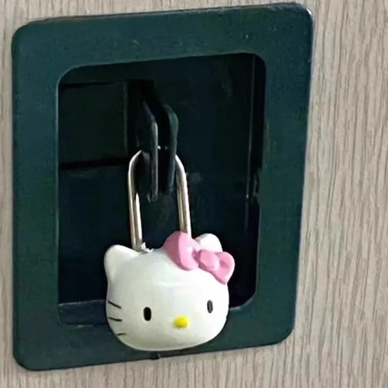 Zamek do szafki Hello Kitty Kawaii, modny zamek z zawieszką w kształcie serca dla dziewczyn, zamek do skrzynki na hasło do akademika z motywem kreskówkowym, akcesoria damskie, sprzedaż hurtowa.