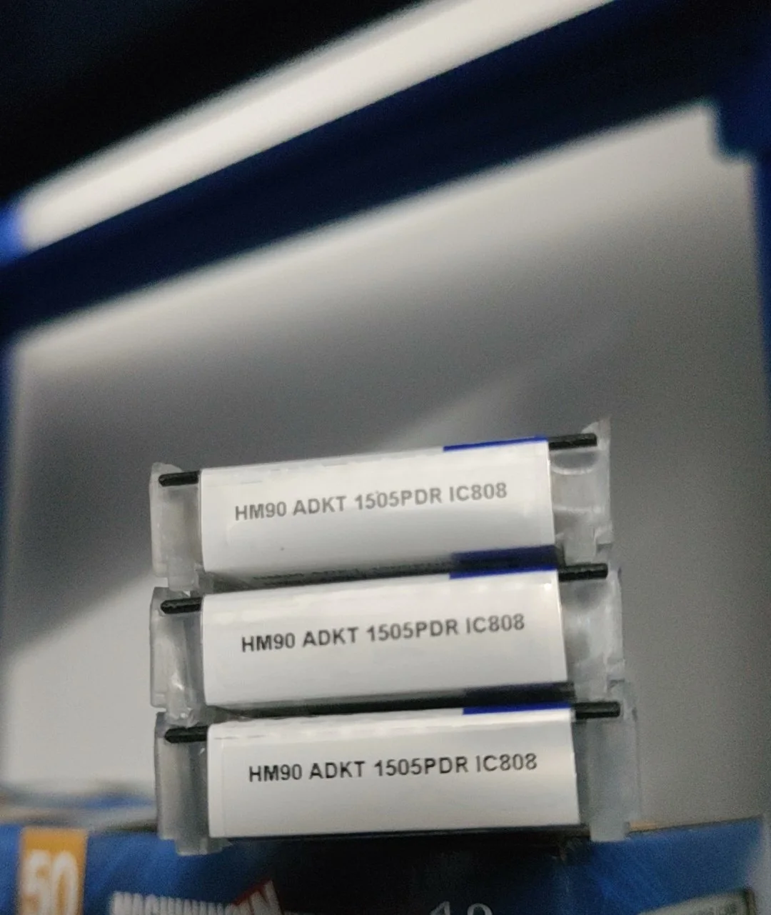 

Hard alloy cutting blades HM90ADKT1505PDR IC808