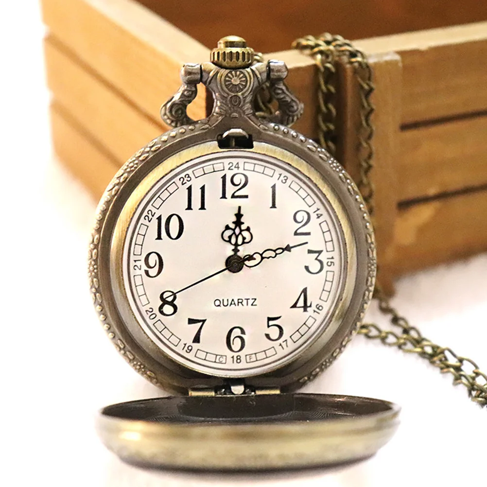 1개 레트로 포켓 워치 빈티지 클램쉘 디자인 가벼운 체인 걸이 시계 큰 숫자 쉽게 읽을 수 있는 패션 액세서리