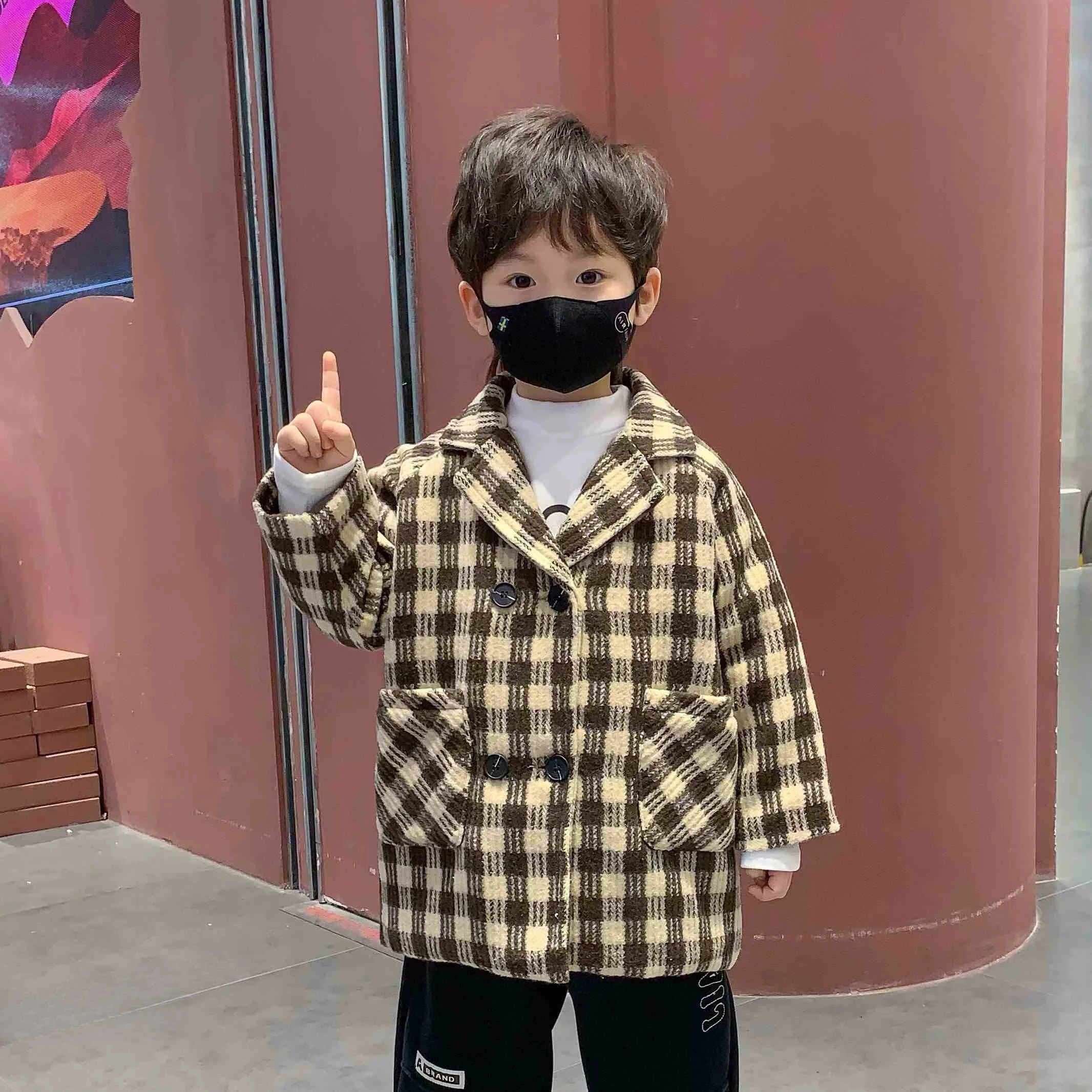 

2025 Winter New Boys' Long Wool Coat with Thick Filling Stylish Baby Winter Jacket for Kids