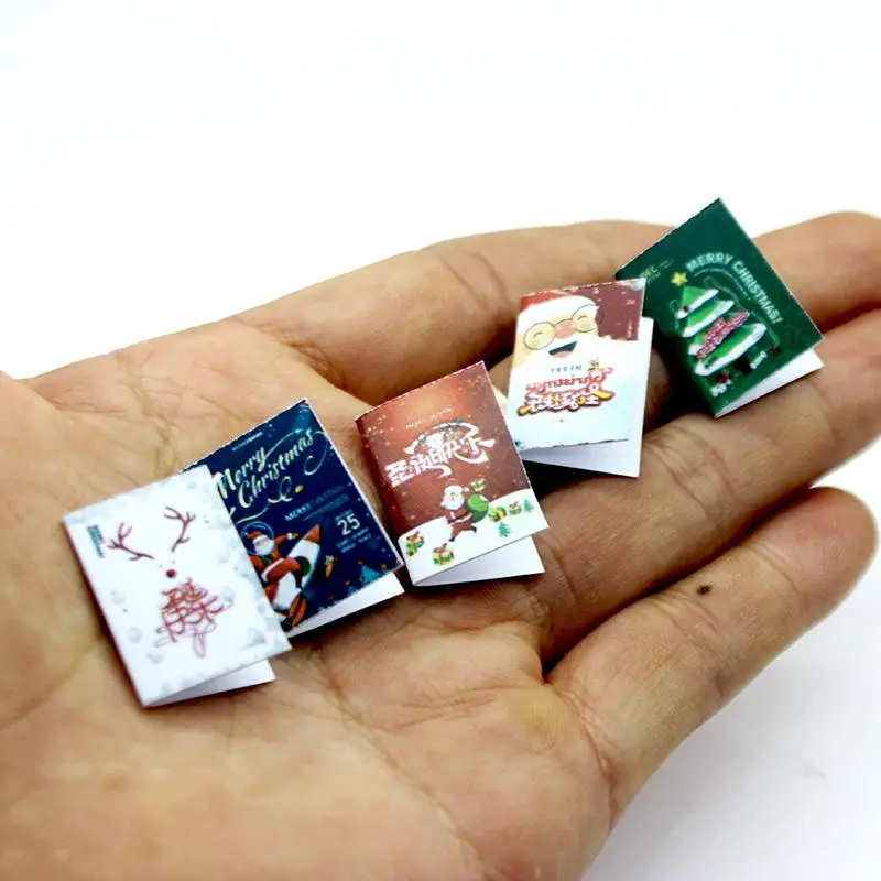 นิตยสารจิ๋วสำหรับบ้านตุ๊กตา 5 ชิ้น ขนาด 1:12 การ์ดคริสต์มาสจิ๋ว ของตกแต่งเฟอร์นิเจอร์สำหรับบ้านตุ๊กตา
