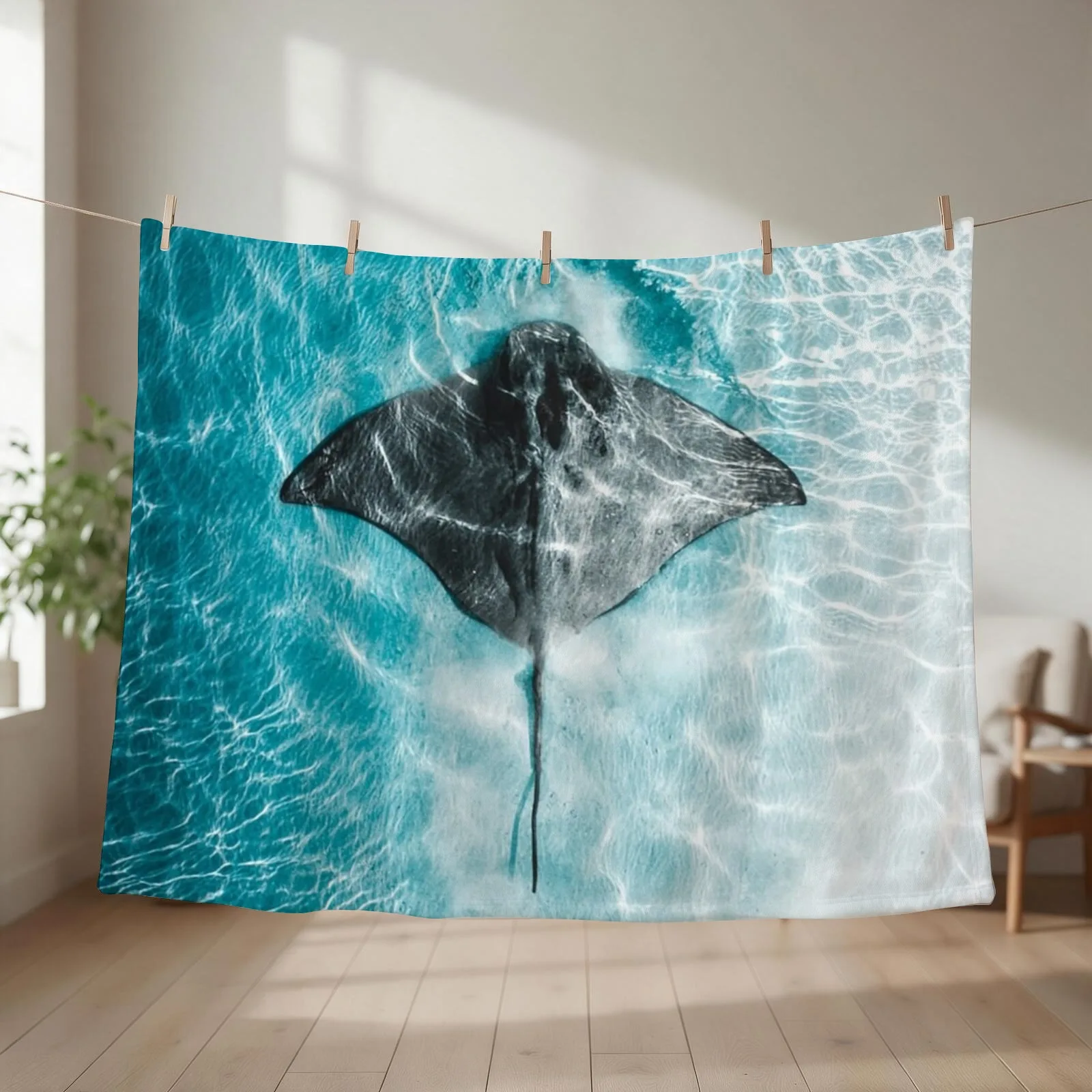 Stingray Swimming Throw Blanket couch cozy soft plush fuzzy picnic outdoor blanket