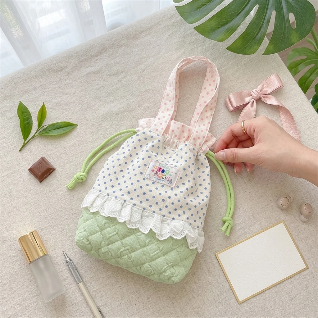 Water Resistant Handbag Elegant for Work Office Picnic Travel Quilted Lace Drawstring Tote Bag Durable Lightweight Luxury