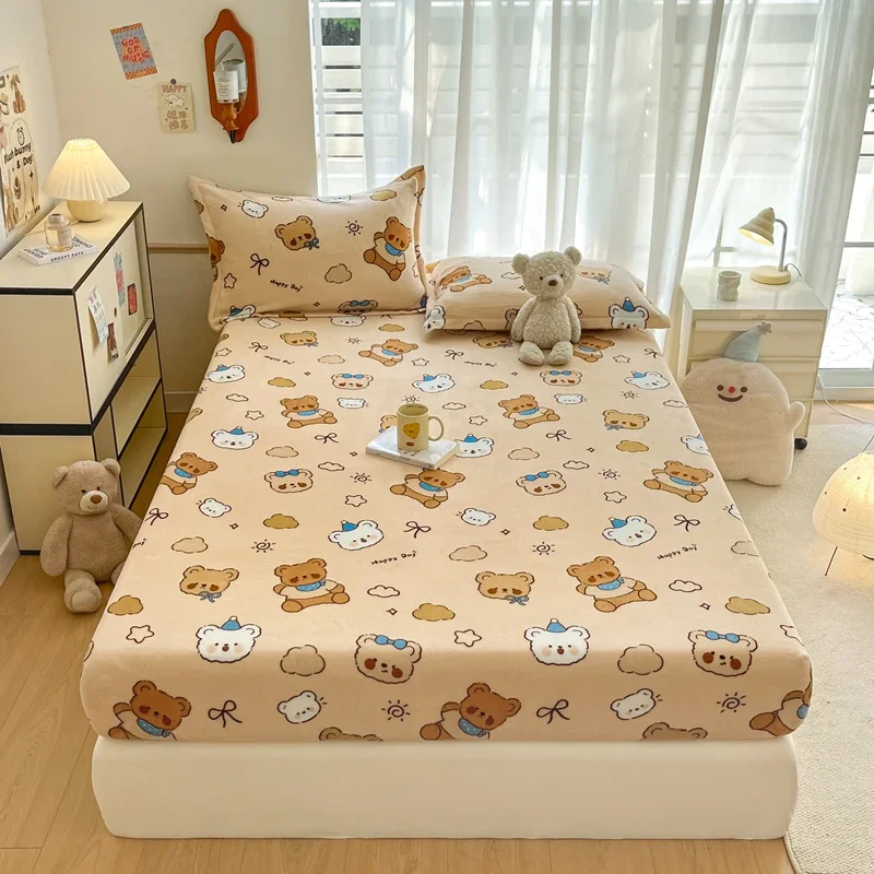 Cute Cartoon Bear Pattern Flannel Fitted Sheet Set Warm Breathable Super Soft Deep Pockets Mattress Cover for Kids Boys Girls