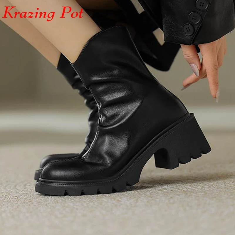 

Krazing Pot Vintage Cow Leather Round Toe Thick High Heels Winter Modern Boots British School Platform Keep Warm Ins Ankle Boots