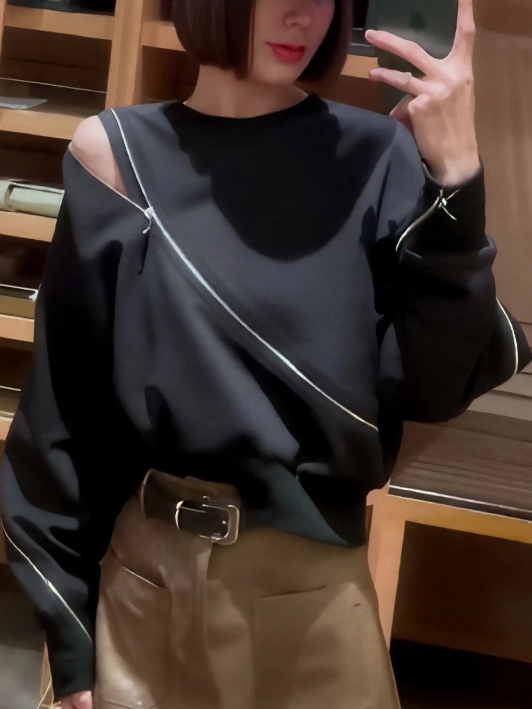 

Модная женская футболка с круглым вырезом и молнией, асимметричным длинным рукавом, осенняя, элегантная, комфортная, свободного кроя