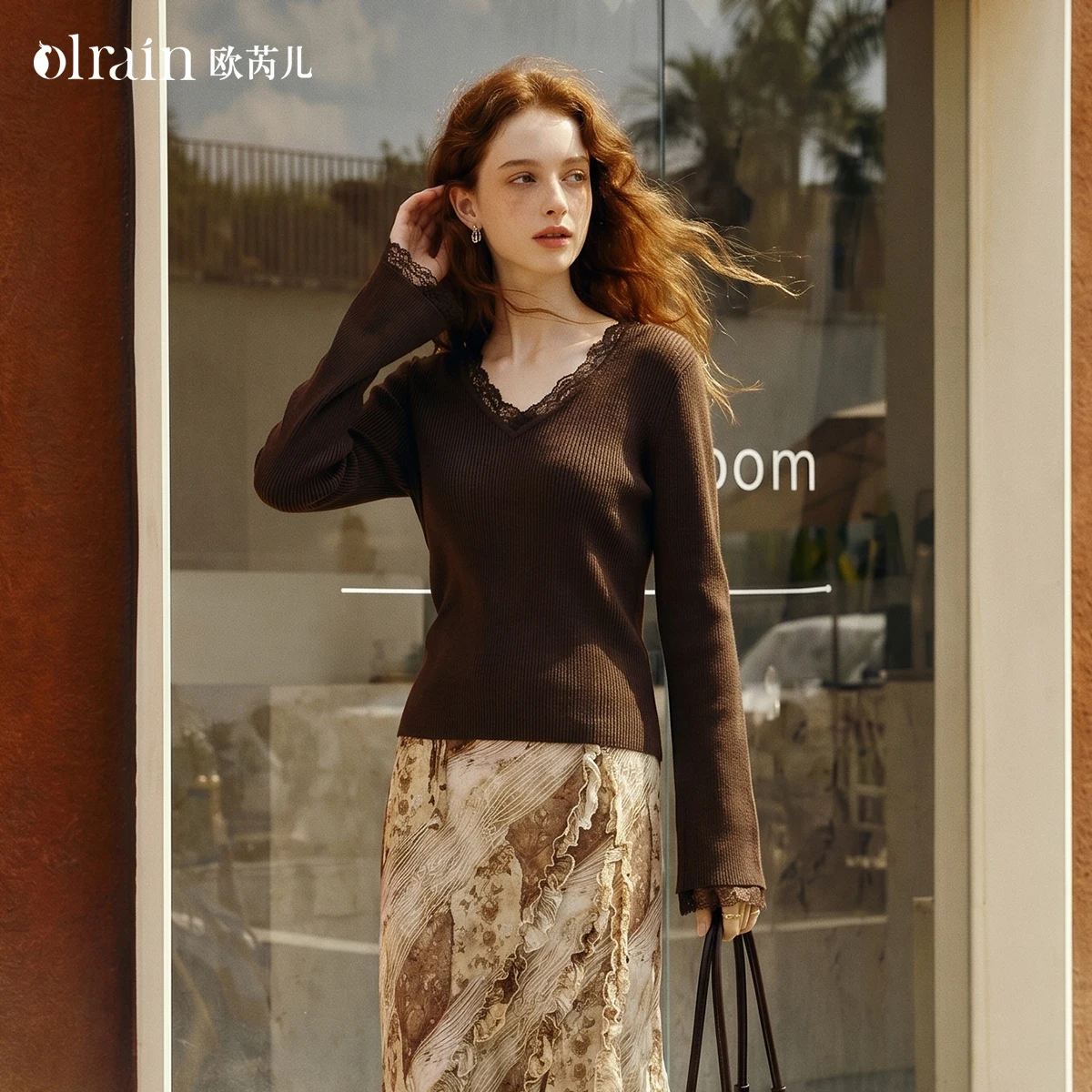 OLrain slim-fit knitted jumper women's 2026 autumn new French coffee lace stitching V-neck micro-pull sleeves O58QZ009915