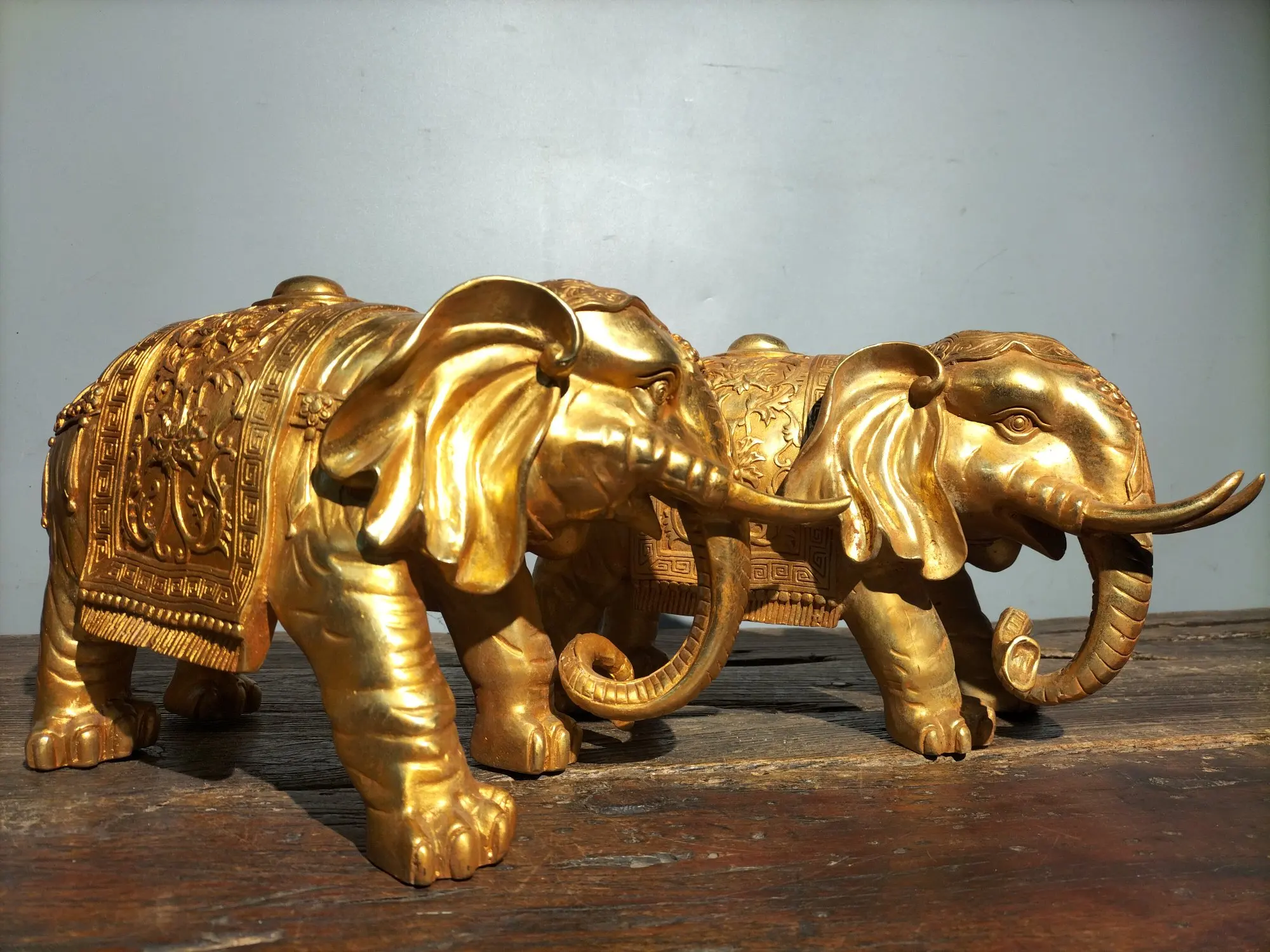 

13"Tibetan Temple Collection Old Bronze Gilt Elephant statue A pair Auspicious Elephants Ruyi Gather fortune worship hall