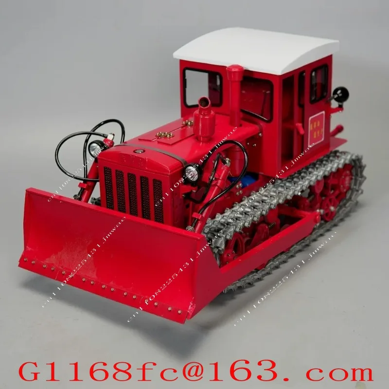 1/12 Bulldozer Tractor Model Remote Control Dynamic Chain Rail Car Model