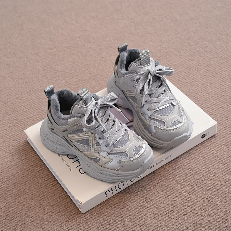 

2025 New Winter Kids Fleece-lined Sneakers Breathable Warm Soft Soled Comfortable Chunky Children Increasing Sports Casual Shoes