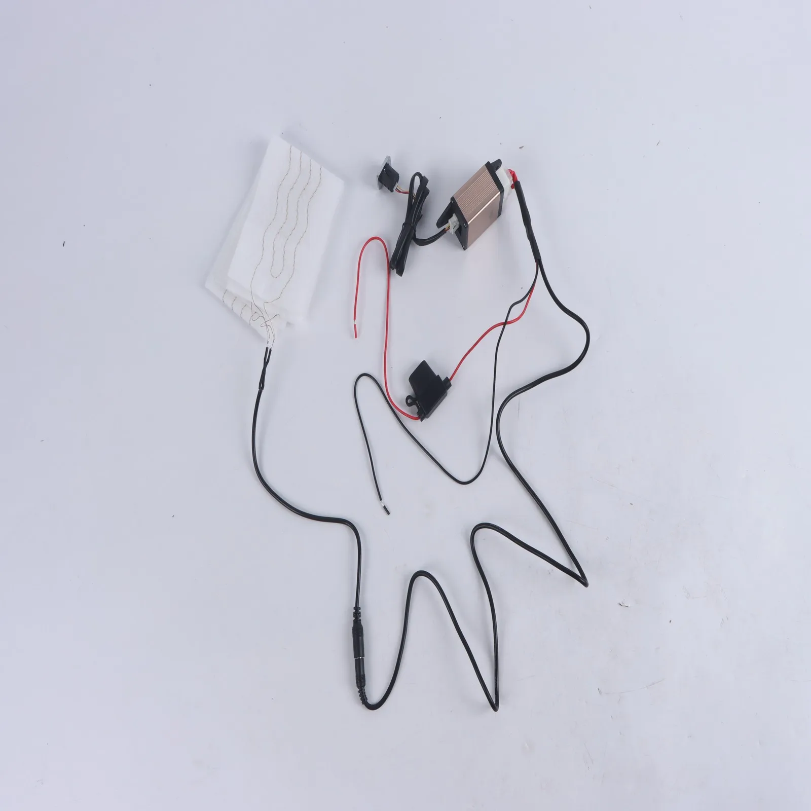 

12V Heated Steering Wheel Cover Kit FOR Universal Vehicles Carbon Fiber Heating Pad 50cm x 8cm 18W