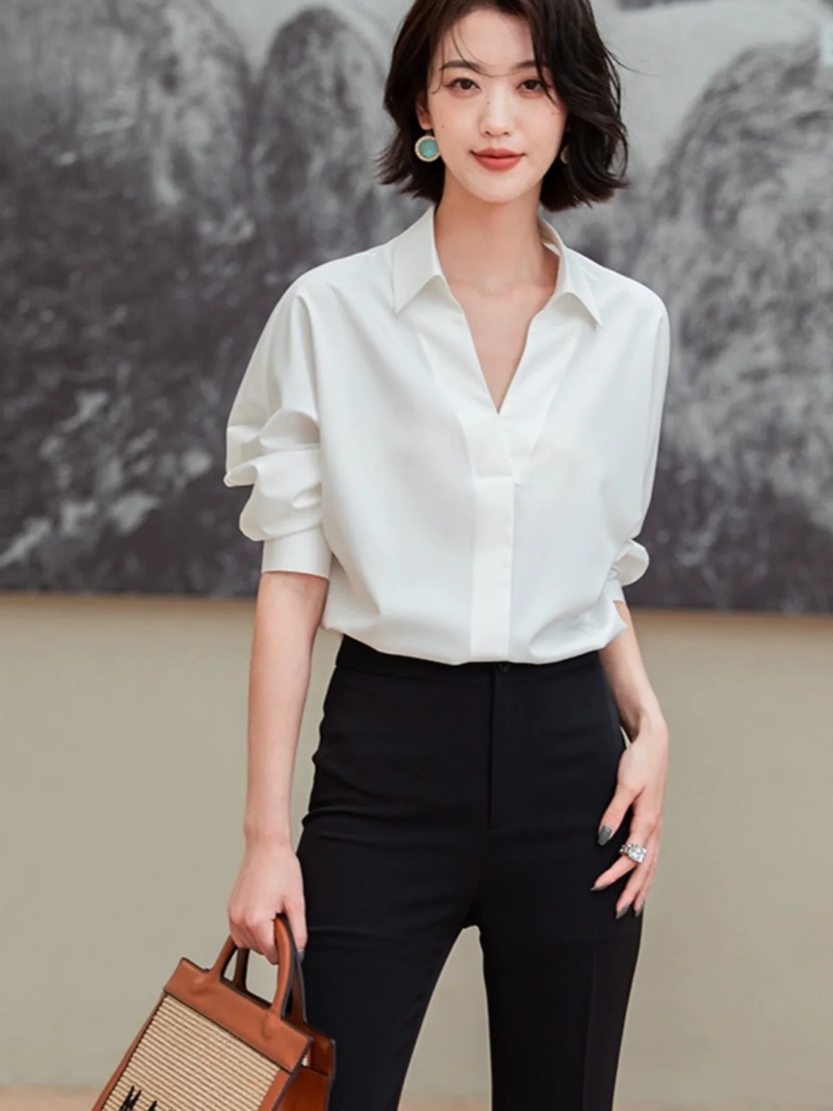 

Ele White Long Sve V-Ne Women's irt Diisia2025 New Sle Slimming Commute OL Top Breathable Polyester Fiber