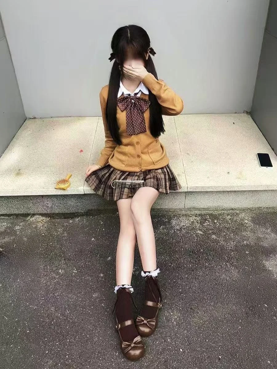 

Оригинальный японский комплект JK 512 года карамельного цвета с вязаным открытым кардиганом и клетчатой юбкой для женщин, осень-зима F...