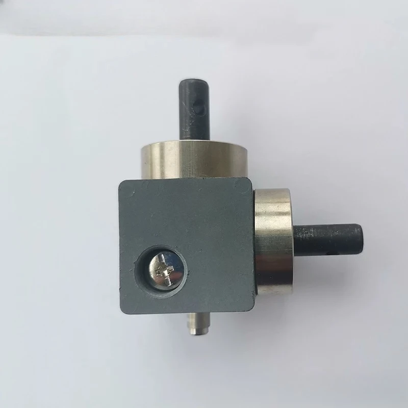 90 Degree Reversing Angle Gear Small Bevel Gearbox Right Angle Commutator Ratio 1:1 Shaft Diameter 8MM 1 Module 20 Tooth