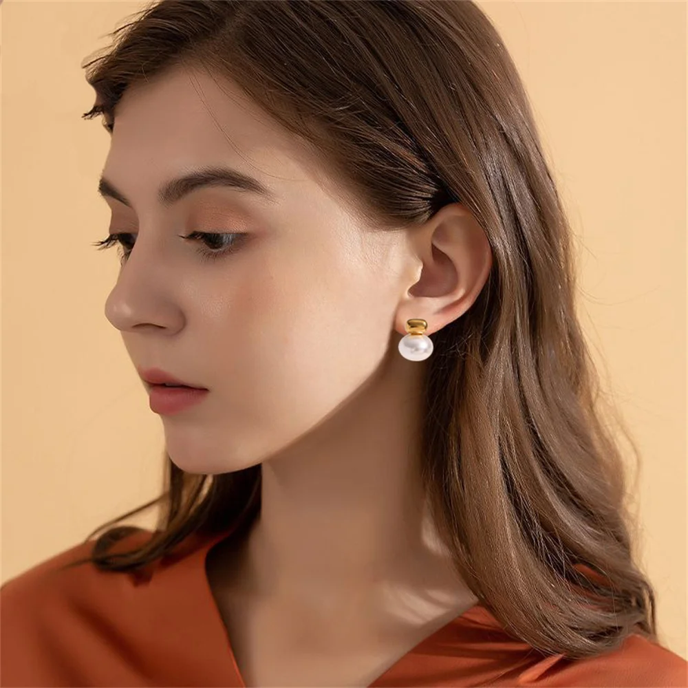 1 Pair Small White Imitation Pearl Earrings Gold Color Stud Earrings Cute Jewelry for Daily Party Accessories Women Jewelry