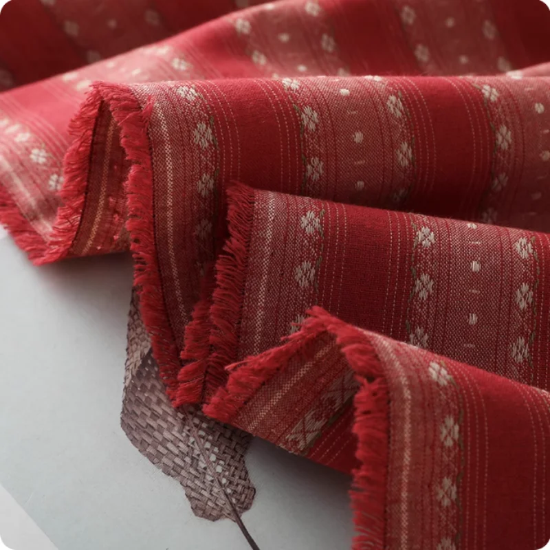 

Retro polyester-cotton floral striped jacquard fabric for shirt dress children's clothing handmade fabric