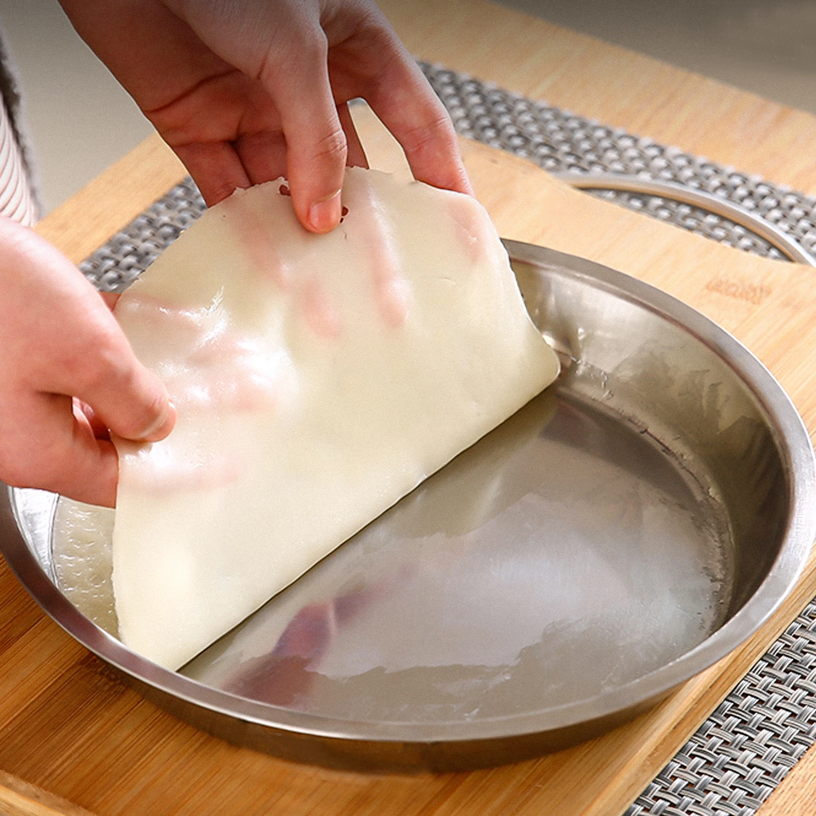 

4 Pcs Stainless Steel Cake Plates Silver Food Serving Tray Kitchen Supplies Anti Rust Easy Clean Dessert Storage