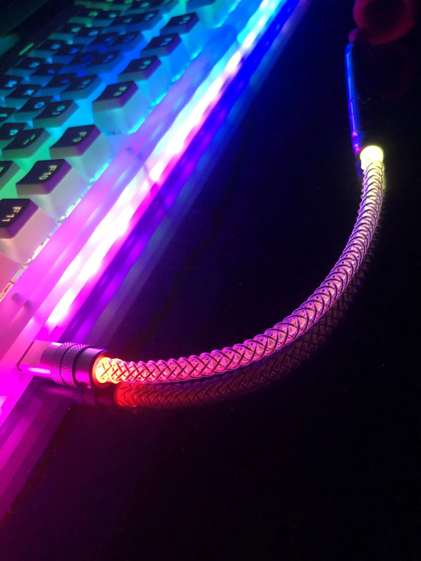 Custom Aviator Cable Three-Piece Vertical Glow Fixed Bar Weight Rod, Custom Mechanical Keyboard Data Cable Professional Handmade