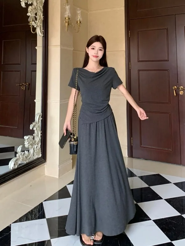 

plus Size Women's Grey V-Neck Short Sleeve T-Shirt And High Waist Skirt Set Summer Fashion Slim Fit Korean Style Commute Wear