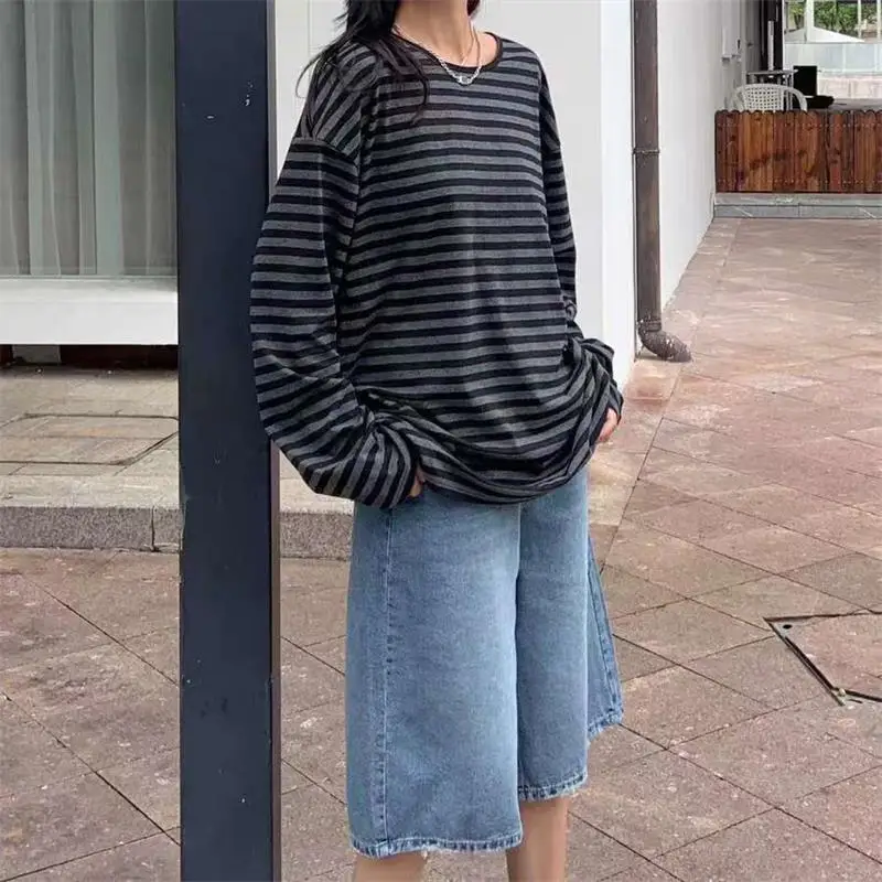 Herbst Frauen Harajuku Gestreiften T-shirt Lange Hülse O-ansatz Casual Oversize Top Femme Streetwear Schwarz Grau Lose Straße Tops Y2K – Detail 18