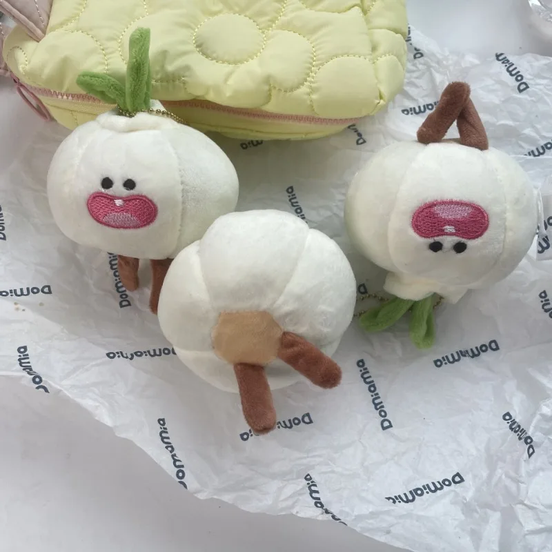 1PCS Creative Garlic Plush Pendant Lovely Stuffed Doll Keychain Fashion Backpack Handbag Hanging Ornament Cute Gift
