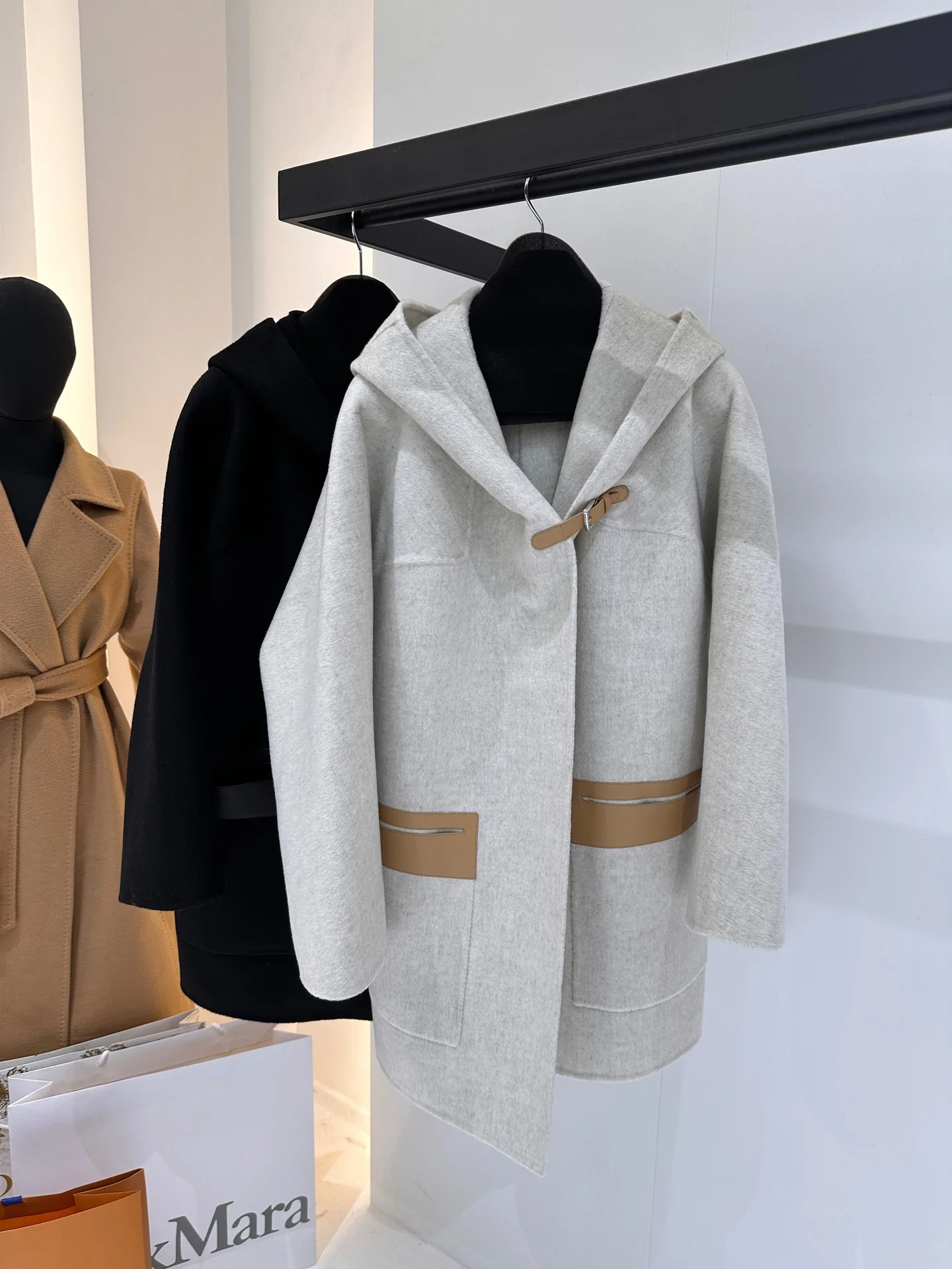 

Hooded, Loose-Fitting, Straight-Leg, Symmetrical Double-Pocket Design Mid-Length Wool Coat With Cashmere Blend