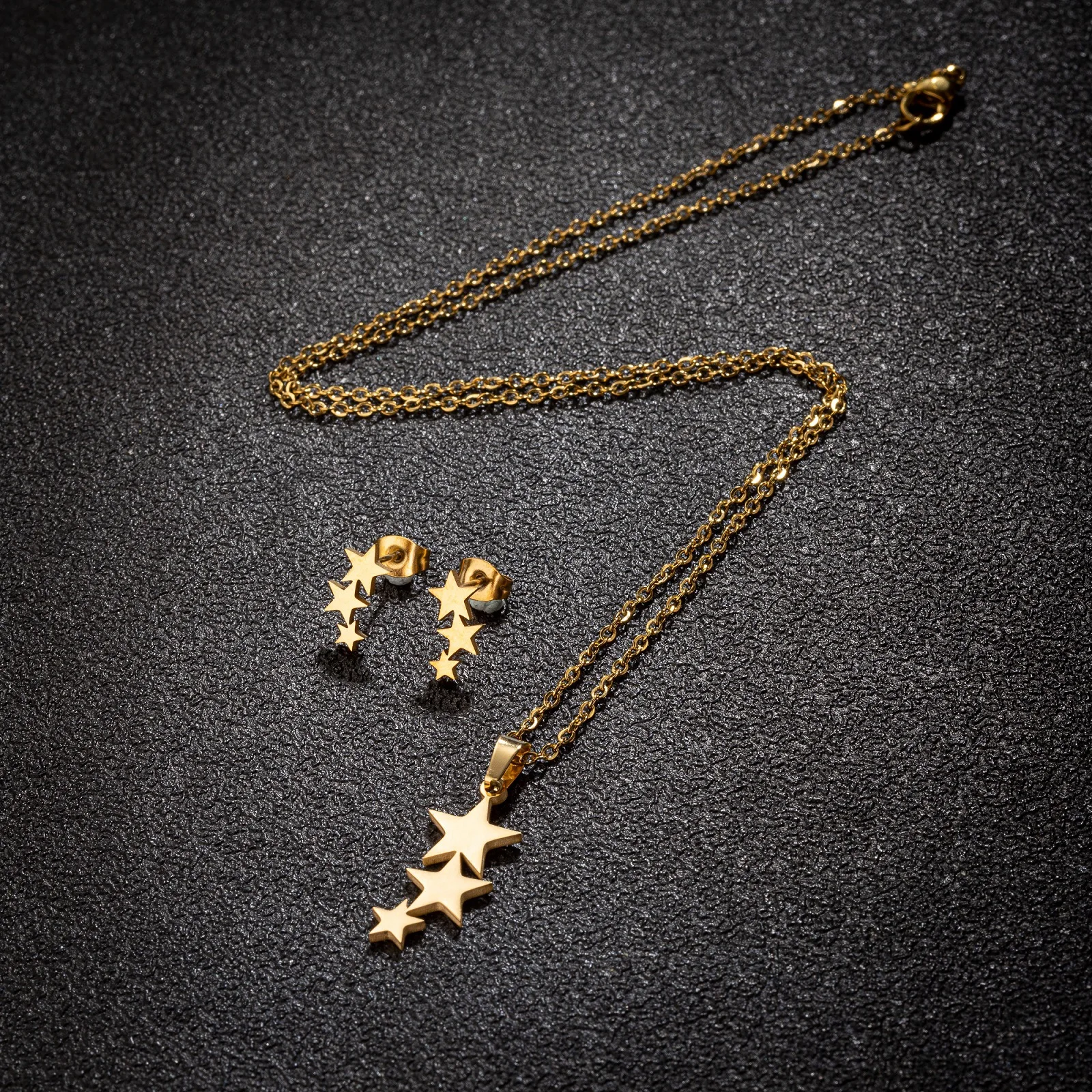 Korean Cross-border Accessories Star Pendant Clavicle Necklace Earrings Three-piece Set 18K Gold Geometric Pentagram Pattern