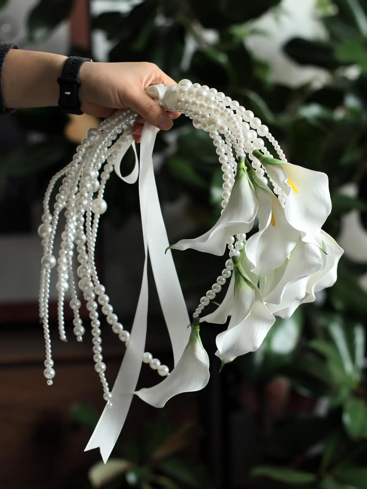 Wedding License Pearl Handheld Flower White Horsefoot Lily Artificial Handbag Photography Props Simple Style Hand Delivery
