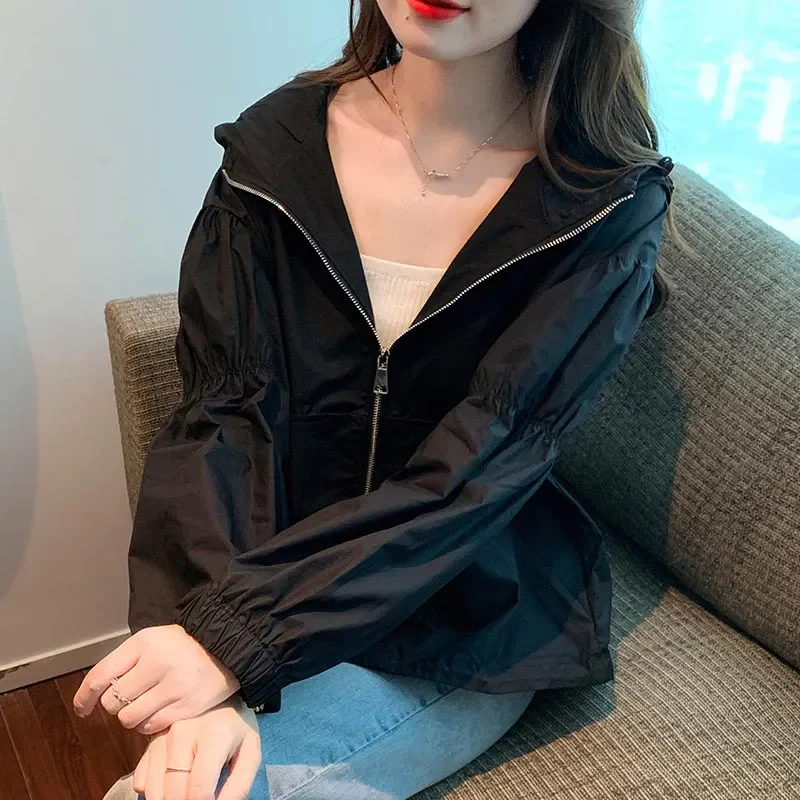 Lässige dünne Kapuzenjacke für Damen, locker, 2025, Herbst, neuer koreanischer Stil, Retro-Sonnenschutzkleidung, Langarm-Top