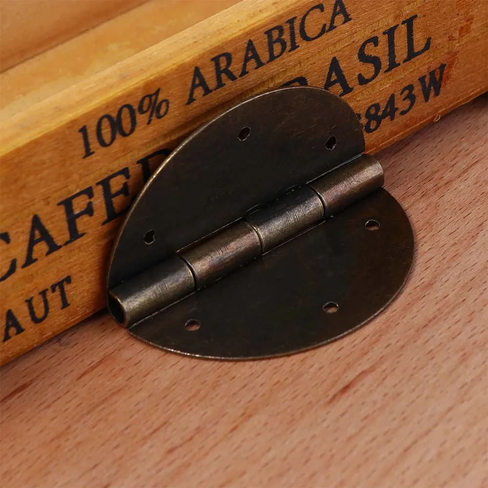 Hohle Blume Mini kleine robuste flache Schmucktruhe Geschenk Holz Spieluhr Weinkiste Puppenhaus Schranktürscharnier mit Schraube