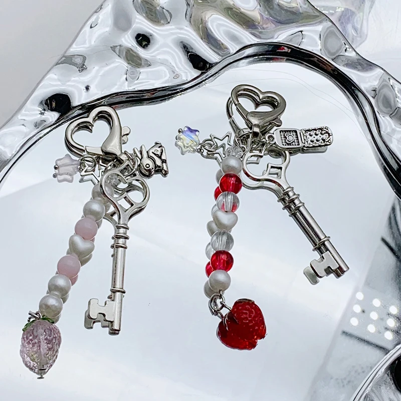 1PC Y2K Sweet And Cool Girl Strawberry Love Lock Keychain Handmade Jewelry Car Bag Pendant DIY Accessories