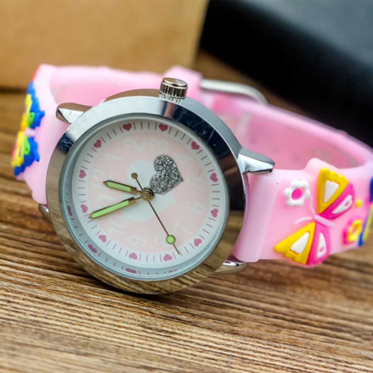 

1Pcs Children Wristwatch Butterfly Pink Diamond Pattern Cute Cartoon Watch for Kids Accurate Time-Telling Smooth Comfortable Fit