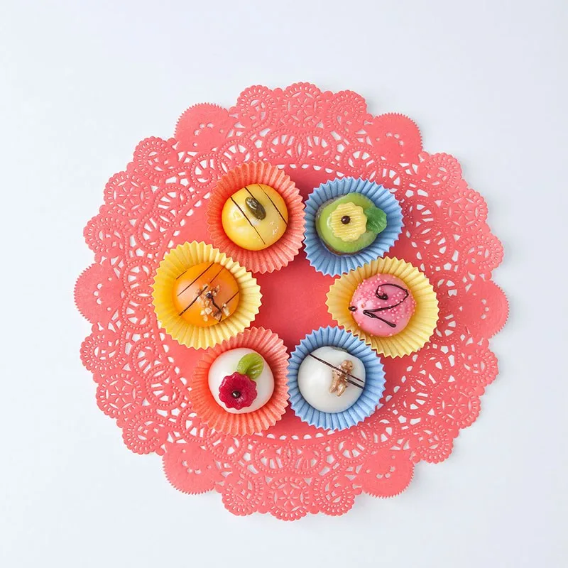 Tovagliette di carta usa e getta di vendita calda Tovaglioli di carta di pizzo Tovagliette di carta assorbente a prova di olio