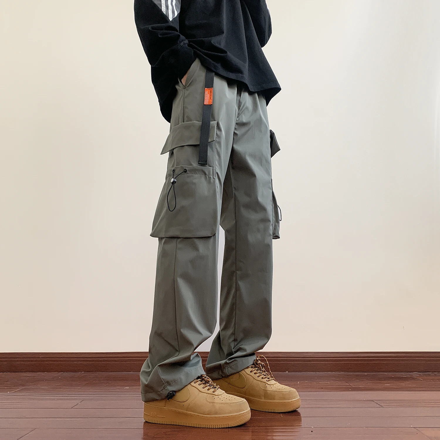 

Harajuku Cargo Pants Men Casual Jogger Harlan Pants Male Hip Hop Streetwear Multi-pocket Overalls Male New Large Size 5XL