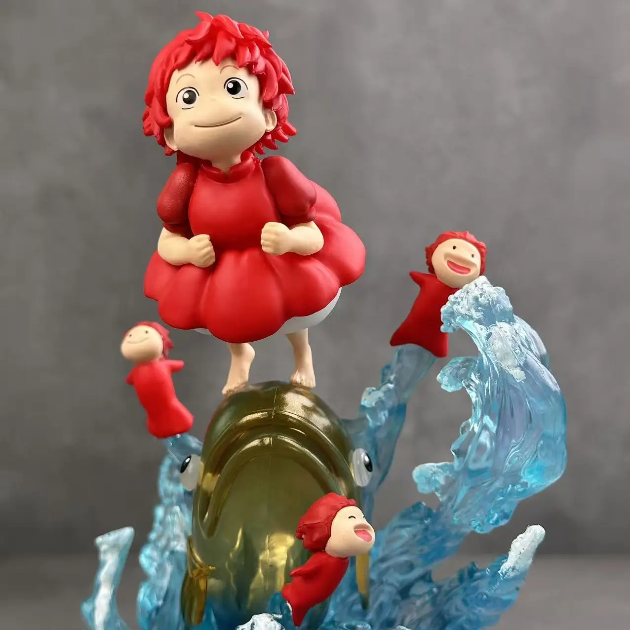 Bandai Shenyin Wave Girl Handmade Cliff Little Goldfish puede brillar Anime escena habitación escritorio modelo caja ciega en caja hecha a mano