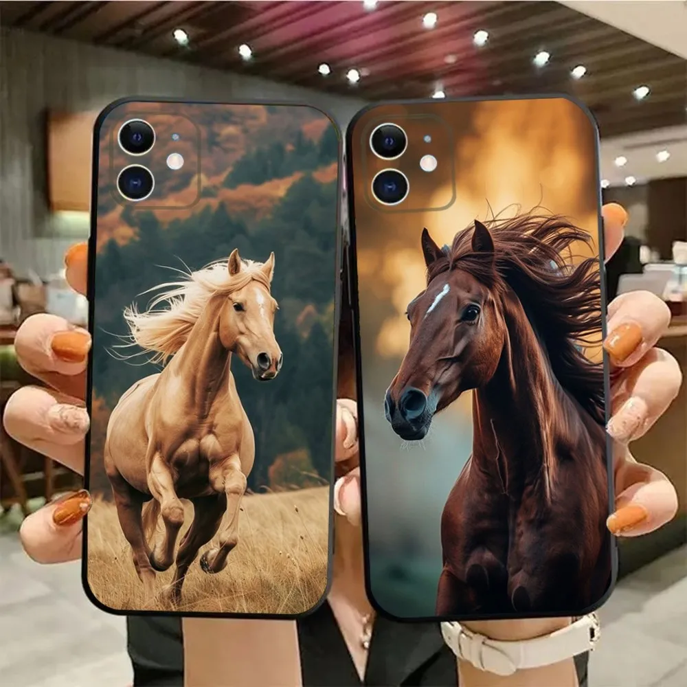 Animal Horse Phone Case For iPhone15,14,13,12,11,Pro,Max,Plus,Mini,X,XS,XR,8,7,6,S,Plus,SE Soft Black Case