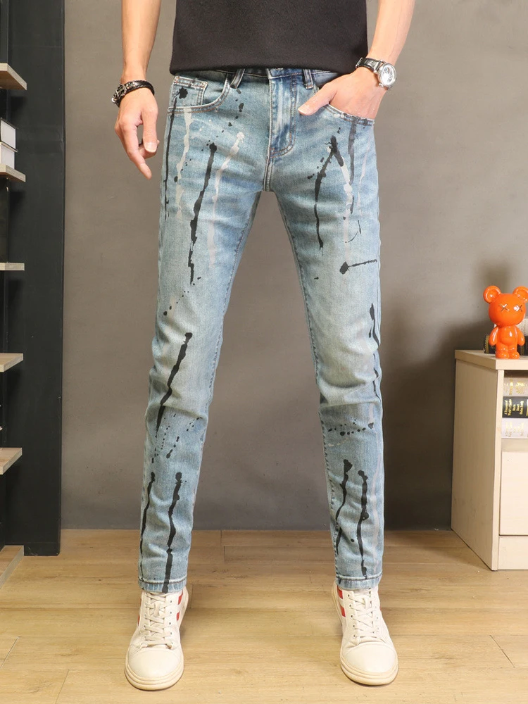2026 New High-End Fashion Ink Graffiti Print Light Blue Jeans Men Stretch Slim Fit Skinny Leg Casual Long Pants
