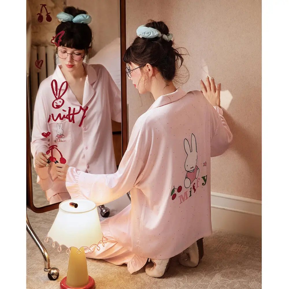 

Женские пижамы Miffy на весну и осень с длинными рукавами из ледяного шелка, милый комплект домашней одежды с героями мультфильмов, милый подарок Kawaii