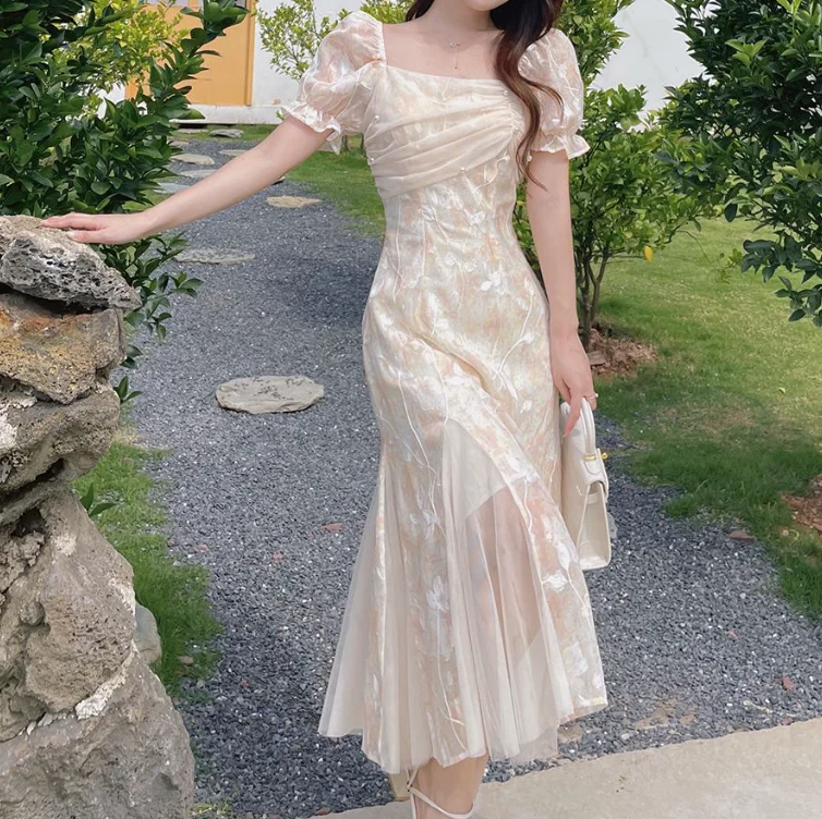 

2025 Summer New Chiffon Floral Embroidery Square Collar Temperament Splicing Irregular Waist Cinching Slimming A-Line Skirt