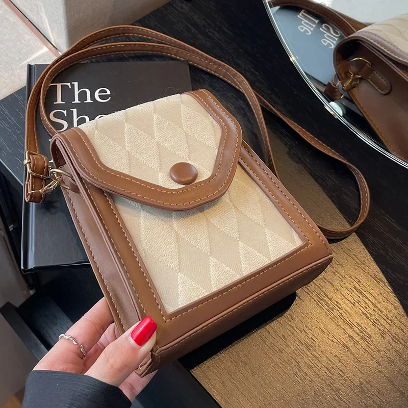 Commuter Premium Texture Messenger Bag Women's  Style Versatile Shoulder Bag Women's Ins Fashion Mobile Phone Bag
