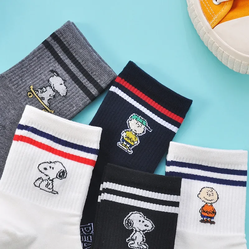 

Snoopys Cartoon Mid Tube Socks Cute Winter Cotton Sports Breathable Fashion Students Warm Socks Birthday Gifts