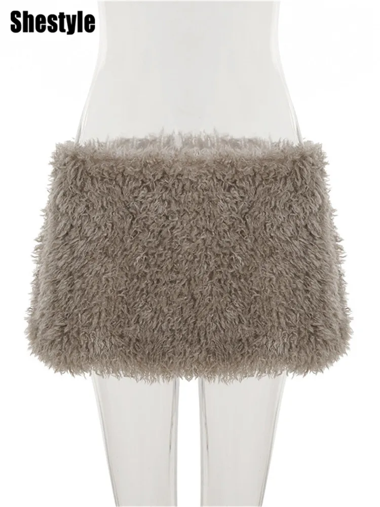 Shestyle رقيق فو الفراء تنورة صغيرة المرأة منخفضة الخصر Y2K مثير فتاة ساخنة ألف خط الكاكي تيدي الصلبة لينة السلس بالجملة 2025 الصيف