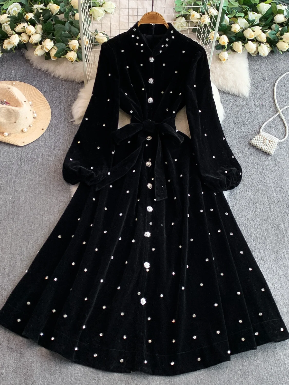 

Бархатное вечернее платье Ele с ромбовидными украшениями и воротником-стойкой для женщин. Юбка-трапеция Sli с одной пуговицей.