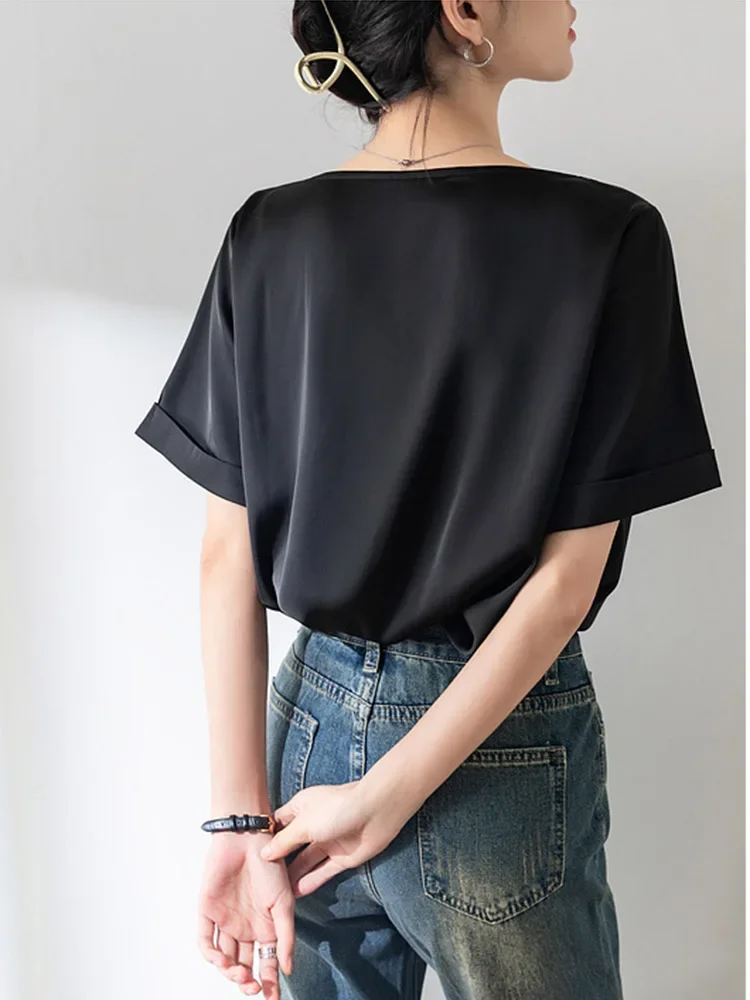 French Short Sleeved V-neck Chiffon Shirt for Women's New Summer Satin Top Short Sleeved Black T-shirt Top A95