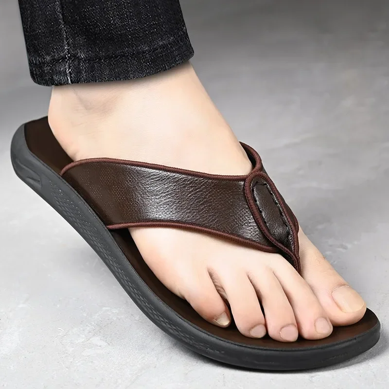 Summer Casual Fashion Soft-soled Non-slip Outdoor Beach Men\'s Sandals Shoes Designer New Luxury Soft Leather Men\'s Flip-flops