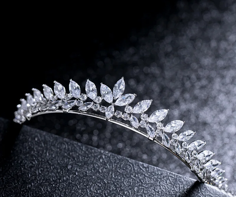 Korean Simple Drop Cubic Zirconia  Bride Wedding Crown Wedding Hair Accessories Birthday Princess Tiara HT19032
